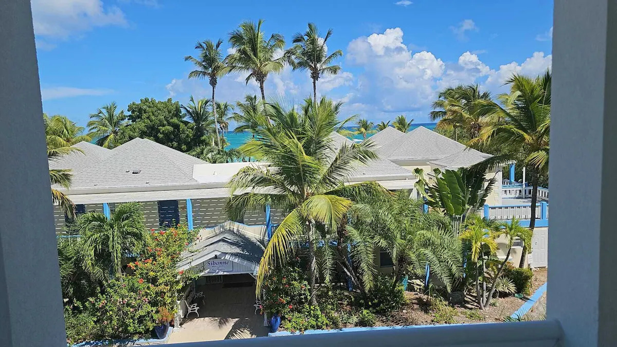 2 bedroom ocean view balcony