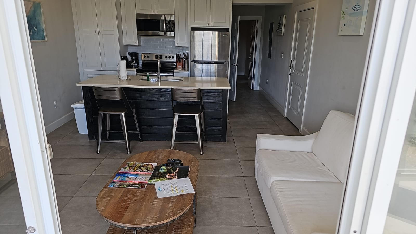 Pool view suite with den